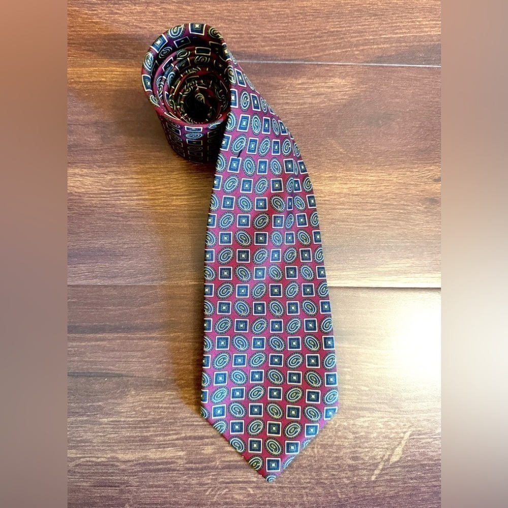 NINA RICCI Paris Silk Red Geometric Print Handmade Necktie